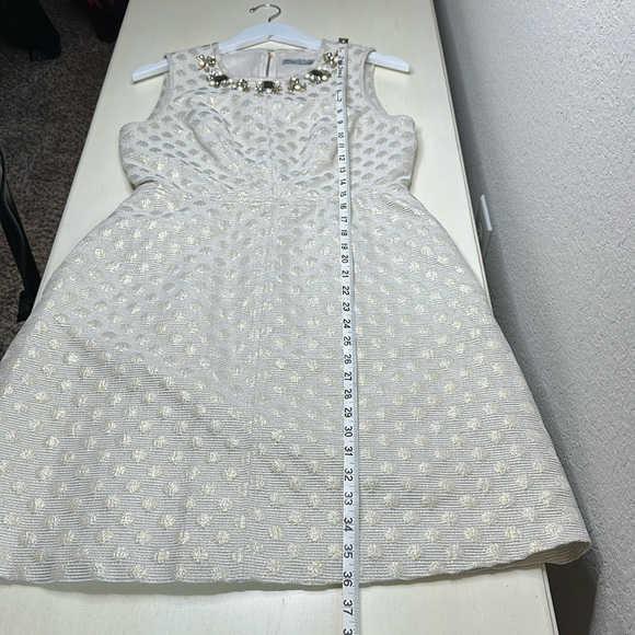Eliza J Cream Metallic Textured Polka Dot Jeweled Neckline Cocktail Dress Size 8 - Picture 15 of 15